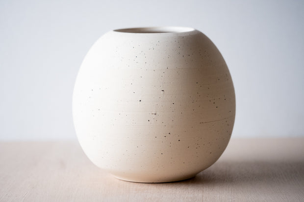 Limited Vase in Raw Speckle