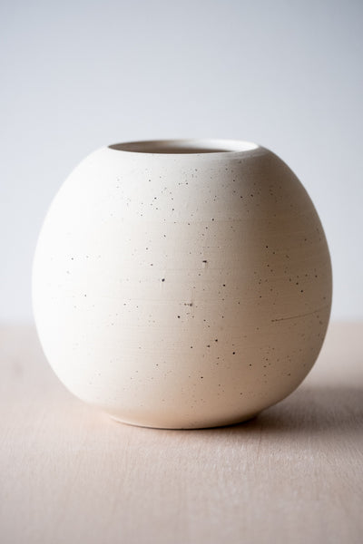 Limited Vase in Raw Speckle
