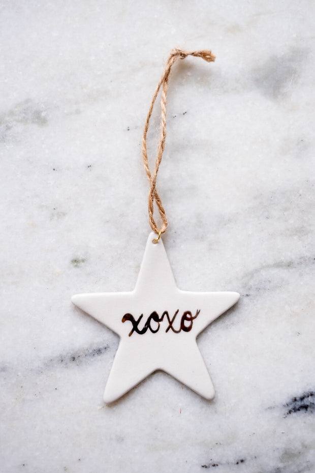 18k gold star ornament- xoxo